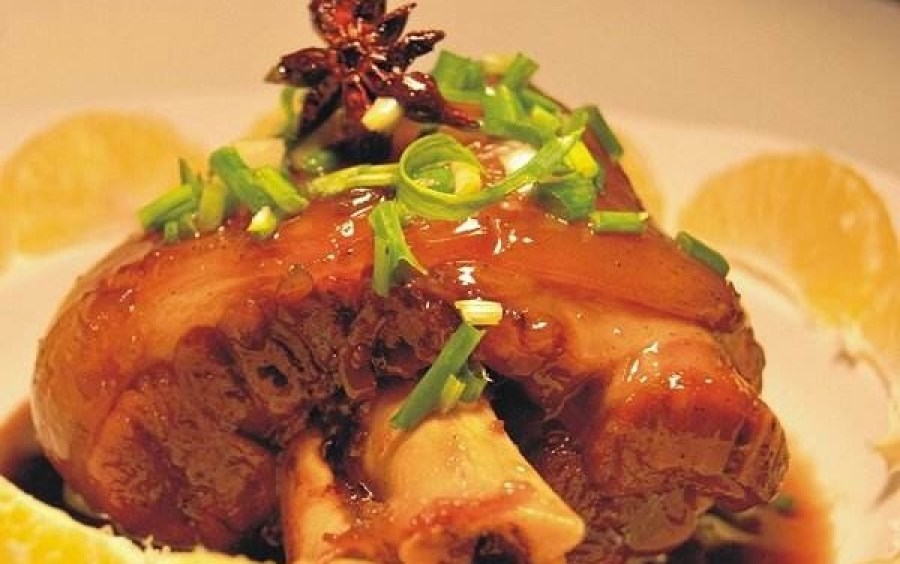 Dongpo Pig Knuckle Dong Po Zhou Zi 东坡肘子